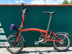 Ein Umbau-Kit macht auch Brompton-Fahrräder leicht zu E-Bikes