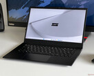 Schenker Work 14 Base im Test - Günstiger Office-Laptop mit vielen Anschlüssen & hellem IPS-Display