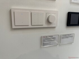 Light Switch H2 EU und Dimmer Switch H2 EU