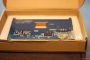 Das eigentliche Display liegt als Platine vor