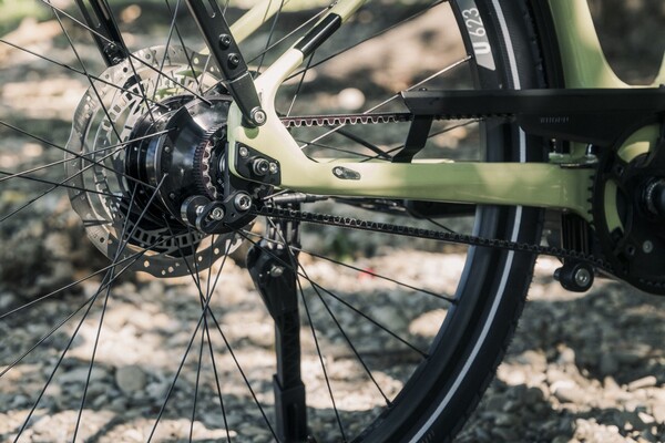 Erhältlich ist das Fahrrad auch mit Riemenantrieb (Bildquelle: Simplon)