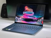 Test Lenovo Yoga Pro 7 14 - Multimedia-Notebook mit 120-Hz-OLED und RTX 4050 Laptop