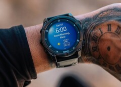 Die Fenix 8 AMOLED ist im Neujahrs-Deal bei Media Saturn günstig bestellbar (Bildquelle: Garmin)