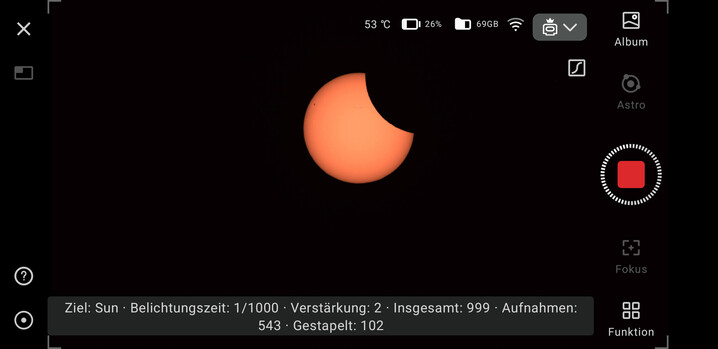 Im Stacking-Modus wird die aktuelle Anzahl der gemachten und gestackten Fotos angezeigt (Bildquelle: Screenshot Marc Zander / Notebookcheck)