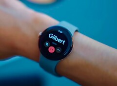 Die Google Pixel Watch wird mit einem Sportarmband ausgeliefert, das für Handgelenke aller Größen passen soll. (Bild: TechDroider)