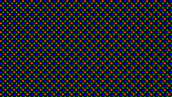 Das OLED-Display setzt auf eine RG/BG-Sub-Pixel-Matrix bestehend aus einer roten, einer blauen und jeweils einer grünen Leuchtdiode