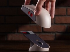 8BitDo hat eine neue Maus im Angebot, mit Nintendo-Look (Bildquelle: 8BitDo)