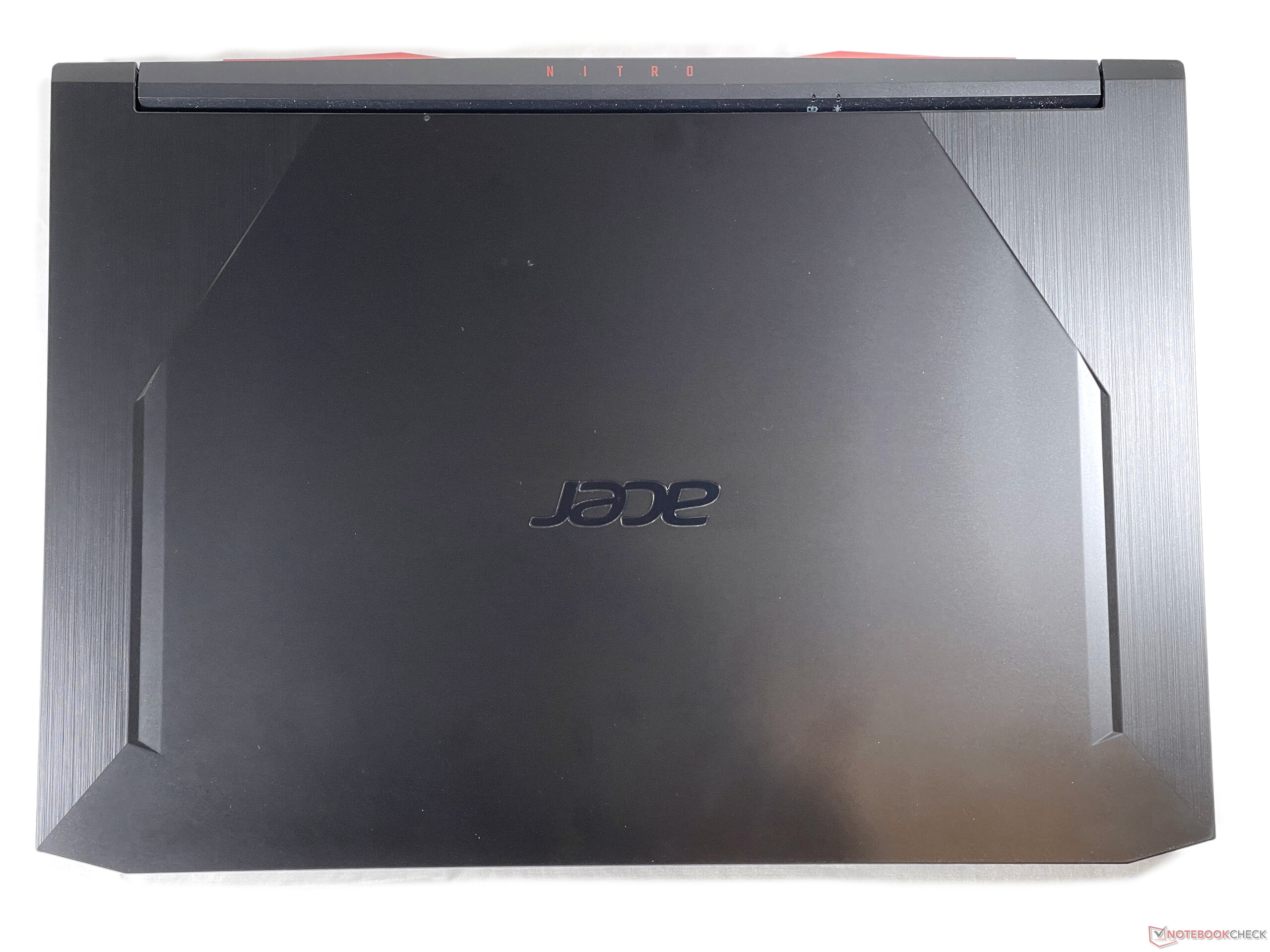 Acer mit AN515-55 - RTX Tests Notebookcheck.com Test - 5 Nitro Laptop Preis-Leistungs-Held 3060