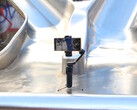 Smartphone-Gimbal mit Selfiestick und KI-Kamera-Modul - Hohem iSteady V3 Ultra im Test