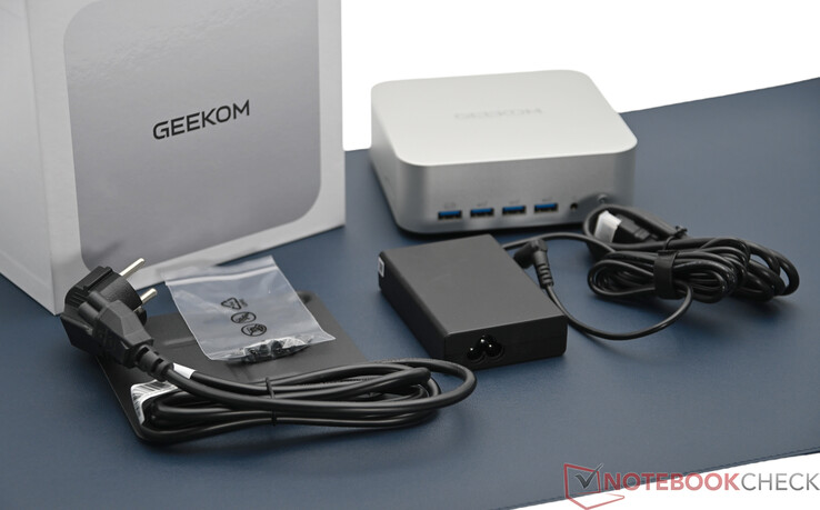 Lieferumfang des Geekom A8 Max