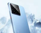 Das Realme GT 7 wird in drei Farben angeboten, inklusive Hellblau. (Bildquelle: Realme)