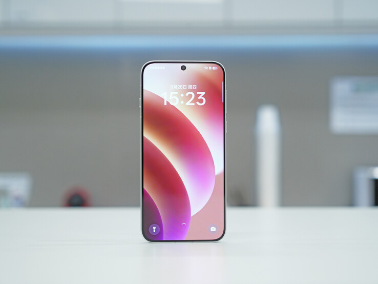 Oppo hat sein nahendes Find X8 heute komplett von vorne enthüllt.