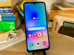 5G kann das Samsung Galaxy A05s nicht, bietet aber Platz für 2 Nano-SIM-Karten und zusätzlich eine microSD-Karte.