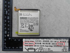 Der Akku des Galaxy S11e taucht schon Monate vor Release auf. (Bild: Safety Korea)