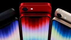 Laut einem aktuellen Bild, das der US-Leaker Evan Blass im iOS 18.3 Code gefunden haben will, wird das im März erwartete iPhone SE 4 mit Dynamic Island statt Notch ausgestattet sein. (Bildquelle: _artyfex_)