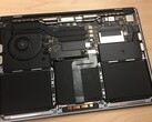 Apple: 13" Macbook Pro ohne Touchbar fördert im Teardown eine Überraschung zutage (Quelle: blog.macsales.com)