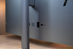 HP OmniStudio X 32 - Rückseite