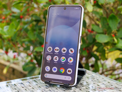 Das Nothing Phone (3a) startet mit größerem Display (Bildquelle: Daniel Schmidt, Notebookcheck)