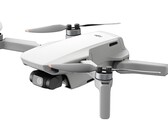 Die DJI Mini 4K ist eine günstige und leicht zu fliegende Drohne für Einsteiger (Bildquelle: DJI)