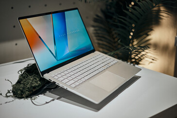 Asus Vivobook S16 (Bild: A. Waetzel/NBC)