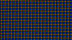 Die OLED-Displays setzen auf eine RG/BG-Sub-Pixel-Matrix bestehend aus einer roten, einer blauen und jeweils einer grünen Leuchtdiode.