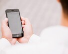 Instagram entfernt am 8. Mai 2026 die optionale Ende-zu-Ende-Verschlüsselung für Direktnachrichten. Damit erhält Meta erstmals seit 2023 wieder die Möglichkeit, Inhalte von Direktnachrichten einzusehen