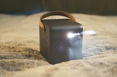 Formovie Dice: Besonders günstiger, heller und kompakter Full HD-Beamer angekündigt