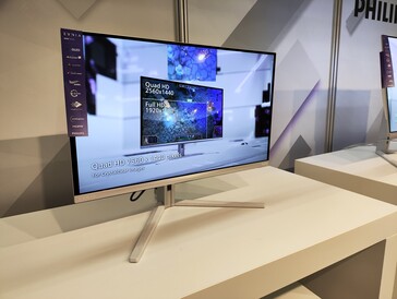 Philips bringt zwei neue Monitore mit Ambiglow