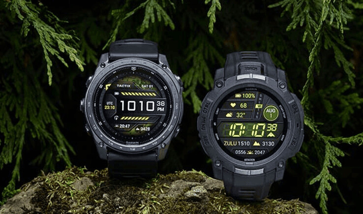Dieses Bild zeigt rechts neben der Garmin Tactix 8 auch die Garmin Instinct 3 Tactical. (Bildquelle: Garmin)