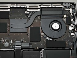 Der M5-SoC wird von einem Lüfter gekühlt.