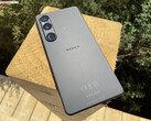 Das Sony Xperia 1 VI besitzt eine Glas-Rückseite (Gorilla Glass Victus 2) und ist nach IP68 staub- und wasserdicht.