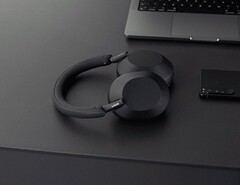 Die geräuschunterdrückenden WH-1000XM5 Kopfhörer sind momentan im Angebot stark reduziert (Bild: Sony)