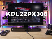 Sony Bravia KDL22PX300 kombiniert PS2 und Bravia KDL22BX300 Fernseher (Bild: Denki/YouTube).