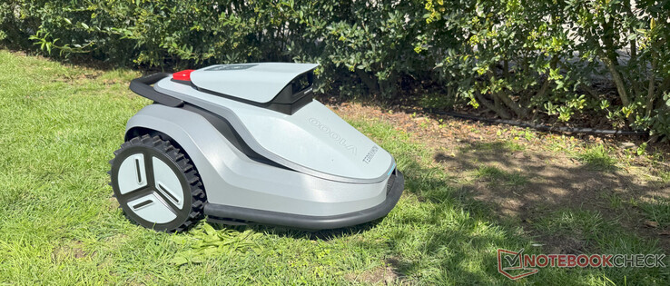 Mähroboter für kleine Gärten: TerraMow V1000 im Test