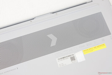 Pfeil-Design auf den unteren Lüftungsöffnungen