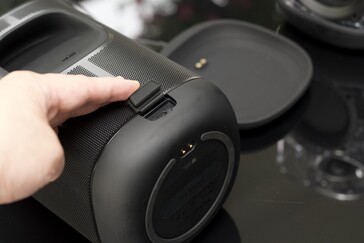 Der P1 kann per USB-C aufgeladen werden