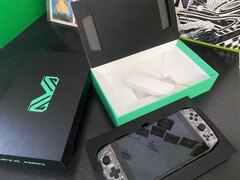 AYA Neo: Dieser Handheld mit Ryzen-Prozessor ist erstmals vorbestellbar, Hands-on-Video erschienen