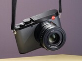 Die Leica Q3 43 setzt auf ein neues Finish in Grau. (Bildquelle: Leica)