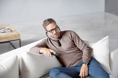 Sennheiser präsentiert die neuen Kopfhörer RS 5200. (Bild: Sennheiser)