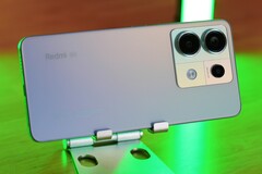 Das Xiaomi Redmi Note 13 Pro 5G Smartphone ist nochmals günstiger geworden (Bildquelle: Florian Schmitt)