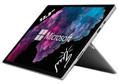 199 Euro: Microsoft Surface Pro 5 Windows-Tablet mit Intel Core i5 und hellem 2.7K-Touchscreen kommt ohne Lüfter aus, reicht aber nur für einfachste Büroaufgaben (Bild: Microsoft / AfB)