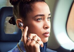 Die adaptive Geräuschunterdrückung soll störende Fahrtgeräusche einfach ausblenden. (Bild: Bowers & Wilkins)