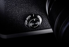 Die OM System OM-3 erhält einen dedizierten Drehregler, um zwischen Farbe und Monochrom zu wechseln. (Bildquelle: OM System)