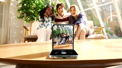 Nach dem Launch des Samsung Galaxy Z Flip5 liefern erste Tester Hinweise auf weitere Neuheiten wie Video-Out, DeX-Support oder Google Pay. (Bild: Samsung)