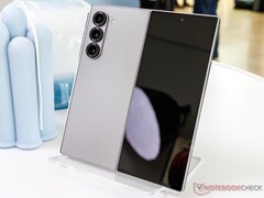 Das Samsung Galaxy Z Fold6 startet in Deutschland und Österreich mit viel Galaxy AI, robusterem Gehäuse und Trade-In-Deals. (Bildquelle: Daniel Schmidt, Notebookcheck)