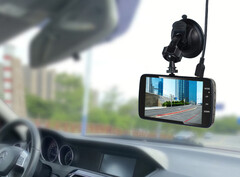 Die AEG DC 2 Dashcam ist bei Globus derzeit für unter 50 Euro im Angebot bestellbar (Bild: AEG)