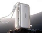Die SuperCharge Pro 3-in-1 bringt zwei Kabel mit, eines ist integriert, das andere abnehmbar