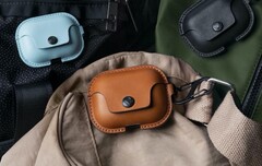 Die AirSnap Pro schützen das empfindliche Plastik der AirPods Pro Ladehülle. (Bild: Twelve South)