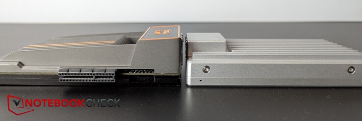 ZimaBoard 2.0 ist insgesamt leicht flacher