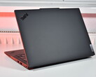 Ryzen 9 CPU macht dieses Lenovo ThinkPad besonders: Kompakte mobile Workstation bietet die beste CPU-Leistung aller 14-Zoll ThinkPad-Laptops, abgebildet: Lenovo ThinkPad P14s Gen 6 AMD (Bildquelle: Benjamin Herzig)